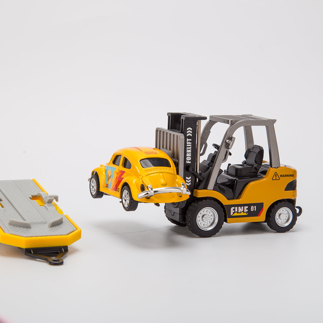RC Forklift Remote Control Forklift with Flatbed Trailer Pullback Car 1/64 Scale 2.4G Kids Toy